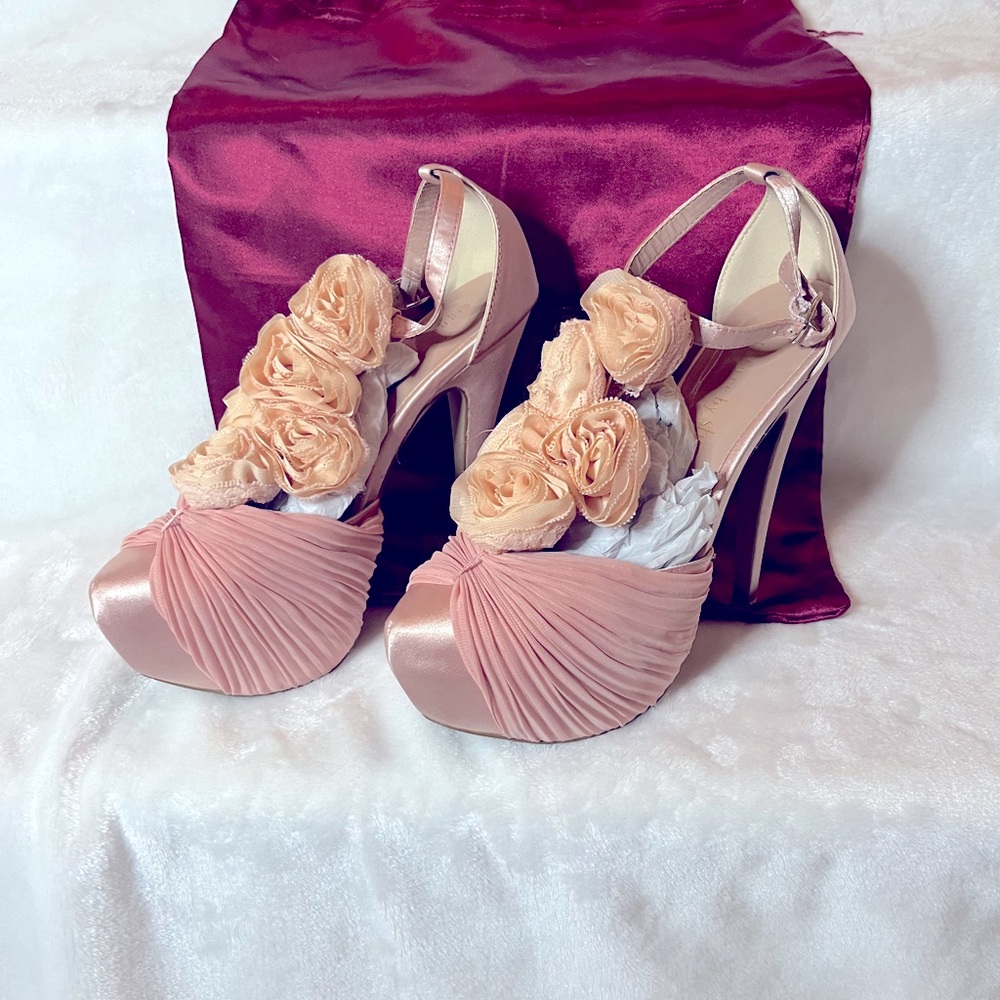 Shi Pink Roses 6 inch Platform Heels, Size 6